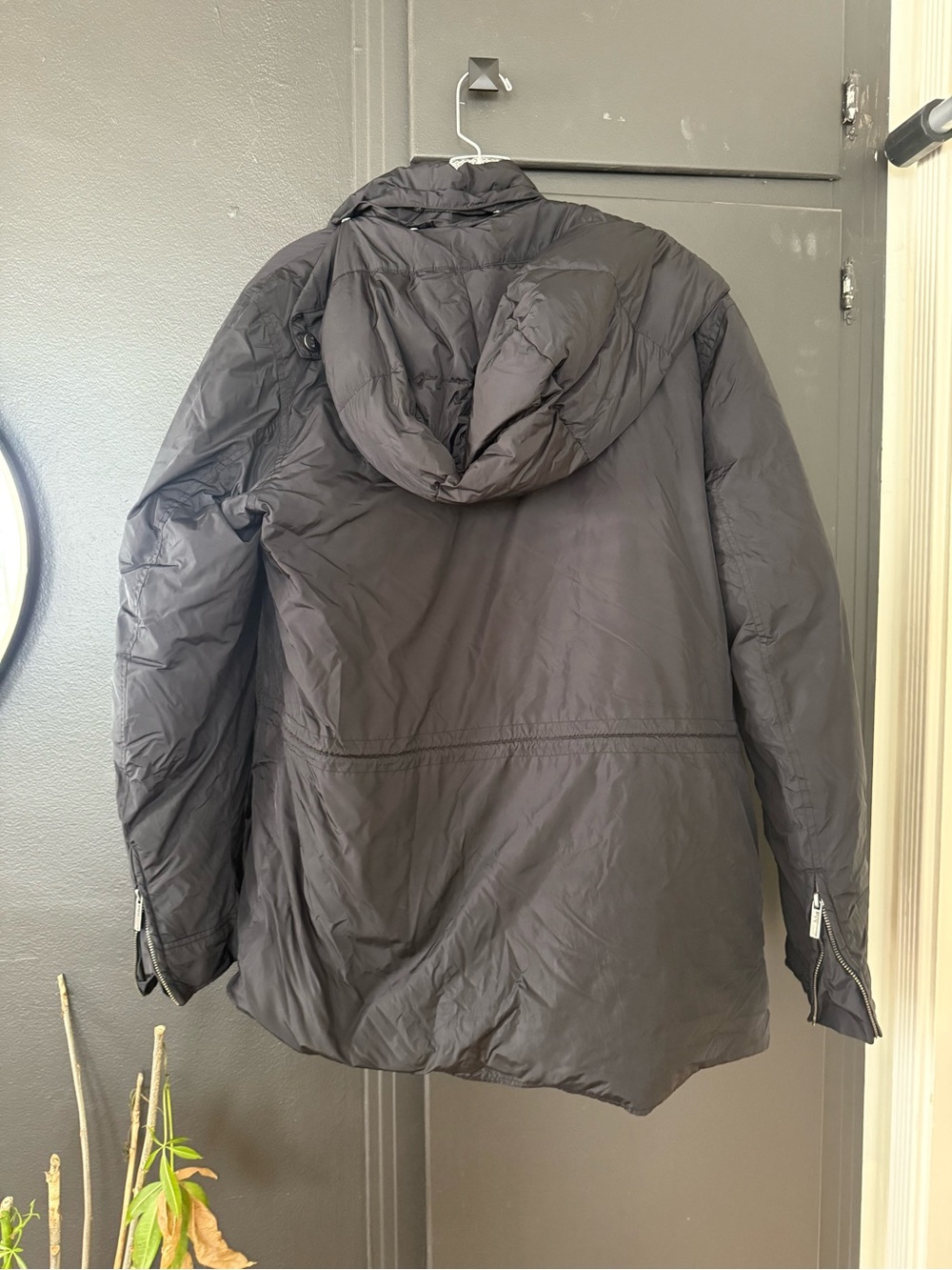ADD down jacket - Picture 3 of 4